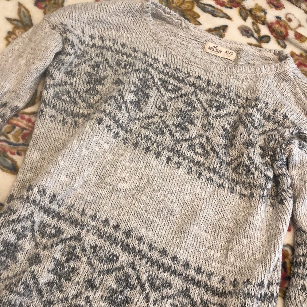 American Eagle sweater